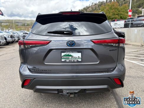Used 2023 Toyota Highlander XLE image 7