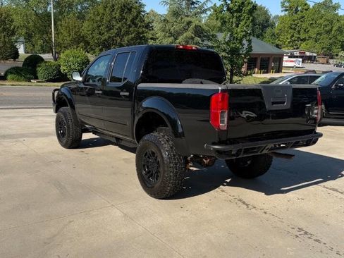 Used 2012 Nissan Frontier SV AWD/4WD image 3