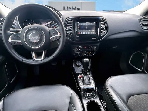 Used 2019 Jeep Compass Altitude image 11