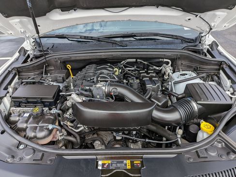 Used 2024 Dodge Durango GT AWD/4WD image 43