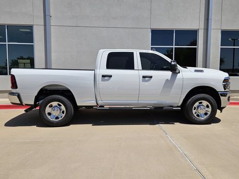 New 2026 RAM 2500 Tradesman AWD/4WD image 2