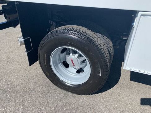 New 2026 GMC Sierra 3500 Pro w/ Convenience Package AWD/4WD image 7
