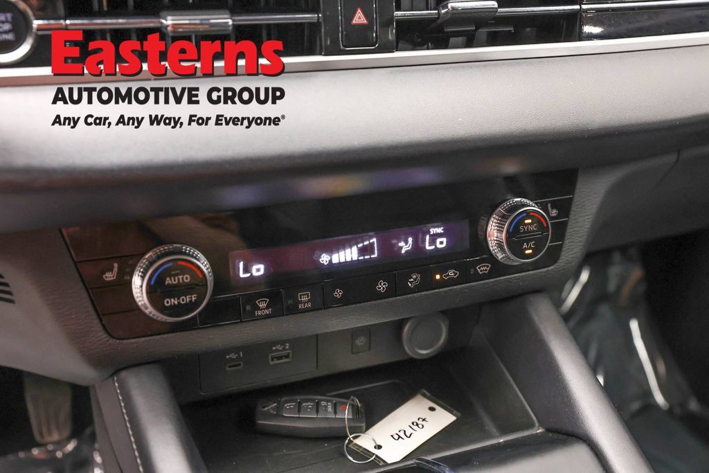 Used 2024 Mitsubishi Outlander SE AWD/4WD image 21