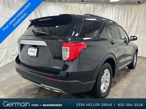 Used 2022 Ford Explorer XLT w/ Equipment Group 202A image 3
