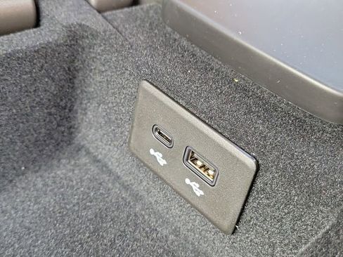New 2026 Chevrolet Corvette Stingray Premium Conv w/ Stealth Interior Trim Package RWD image 28
