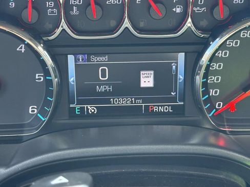 Used 2018 Chevrolet Silverado 1500 LT w/ All Star Edition AWD/4WD image 24