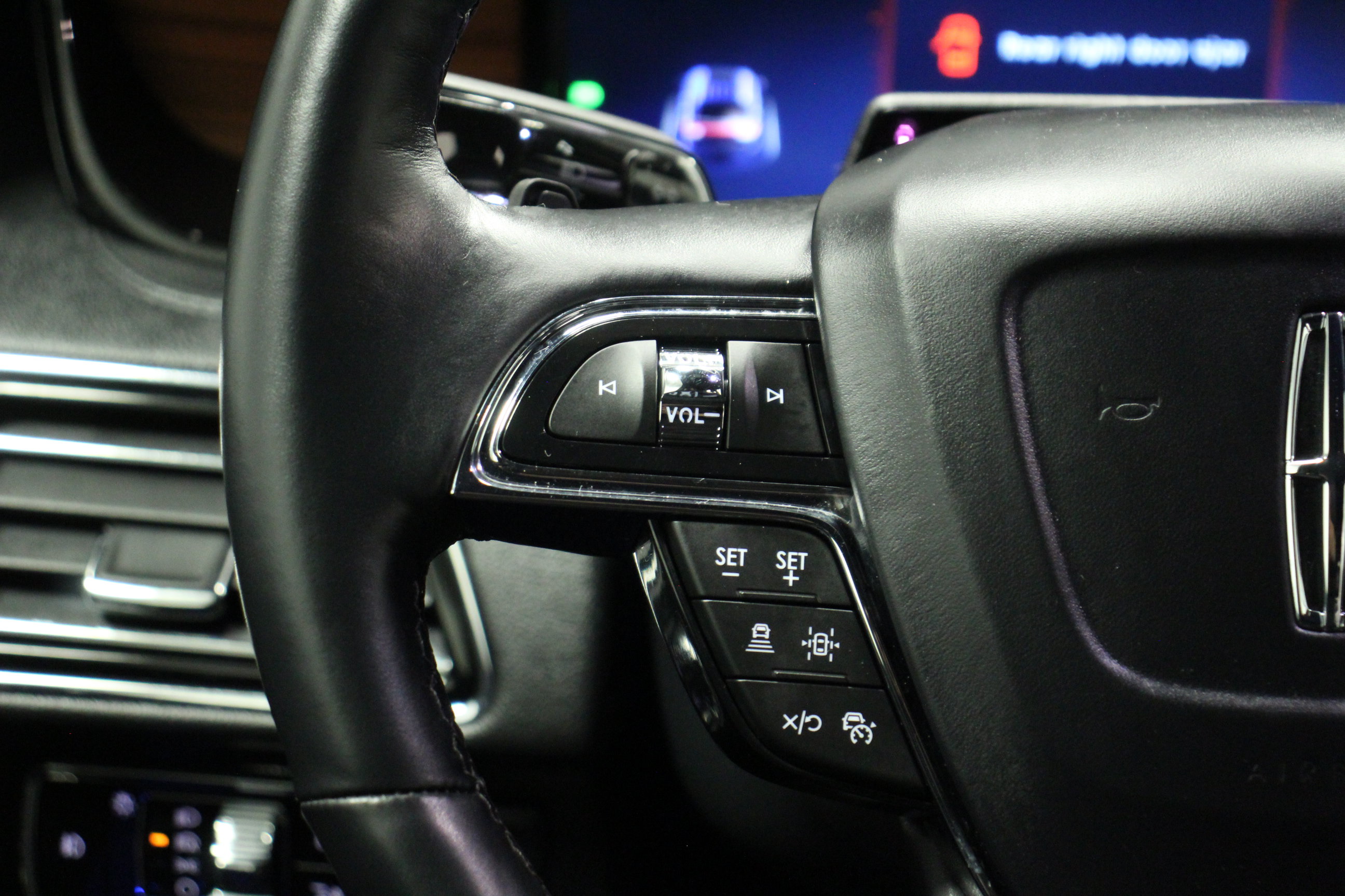 Used 2024 Lincoln Navigator Reserve AWD/4WD image 22