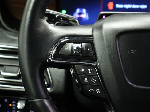 Used 2024 Lincoln Navigator Reserve image 22