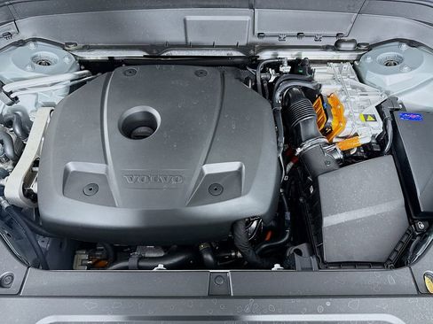 New 2026 Volvo XC90 T8 Ultra w/ Protection Package Premier image 33