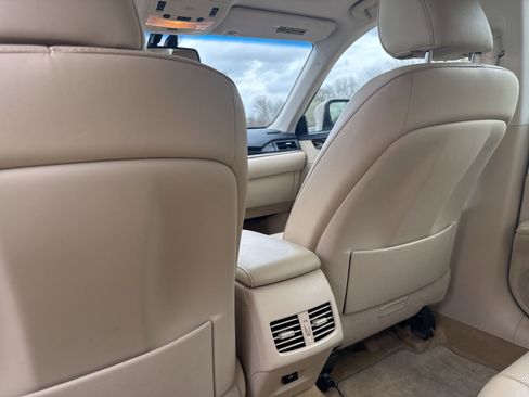Used 2014 Lexus ES 350 w/ Luxury Package image 20