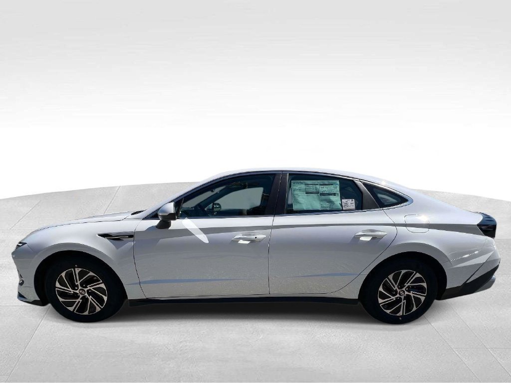 New 2026 Hyundai Sonata Blue FWD image 5