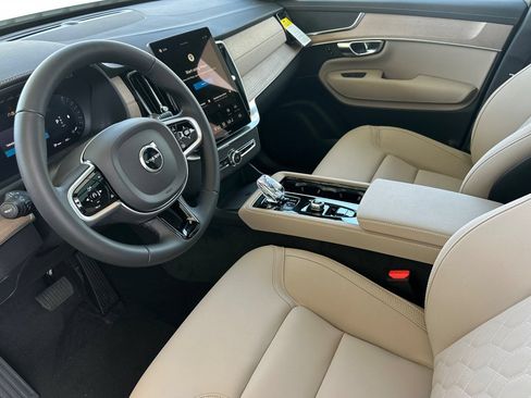 New 2026 Volvo XC90 B5 Plus w/ Protection Package AWD/4WD image 10