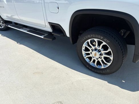 Used 2024 Chevrolet Silverado 2500 LTZ w/ LTZ Premium Package AWD/4WD image 6