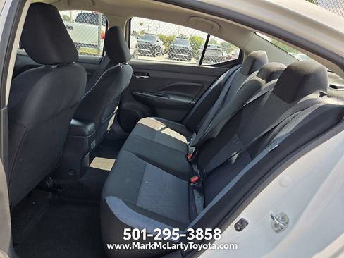 Used 2023 Nissan Versa SV FWD image 8