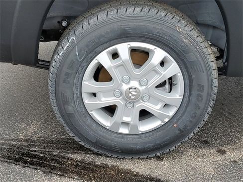 New 2025 RAM ProMaster 3500 w/ Quick Order Package 22G SLT image 5