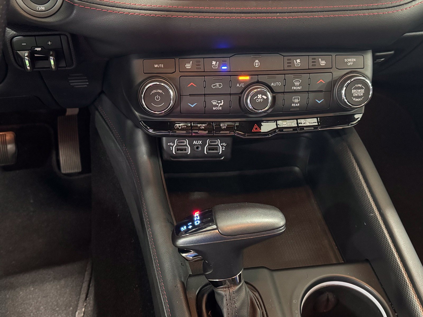 Used 2024 Dodge Durango GT AWD/4WD image 19