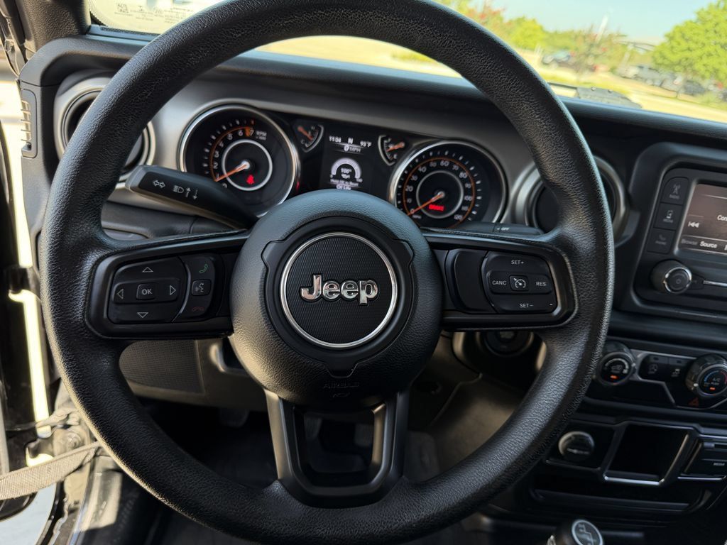 Used 2021 Jeep Wrangler Sport AWD/4WD image 14