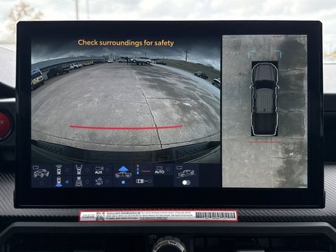 Used 2025 Toyota Tacoma TRD Pro image 9