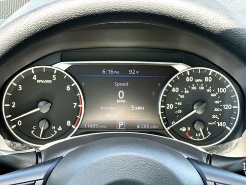 Used 2025 Nissan Altima 2.5 SV FWD image 19