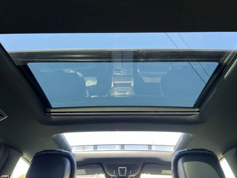 Used 2019 Mercedes-Benz GLS 550 4MATIC image 30