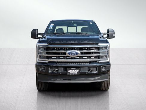 Used 2023 Ford F250 Platinum w/ FX4 Off-Road Package AWD/4WD image 8