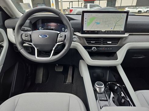 New 2026 Ford Explorer Platinum AWD/4WD image 11
