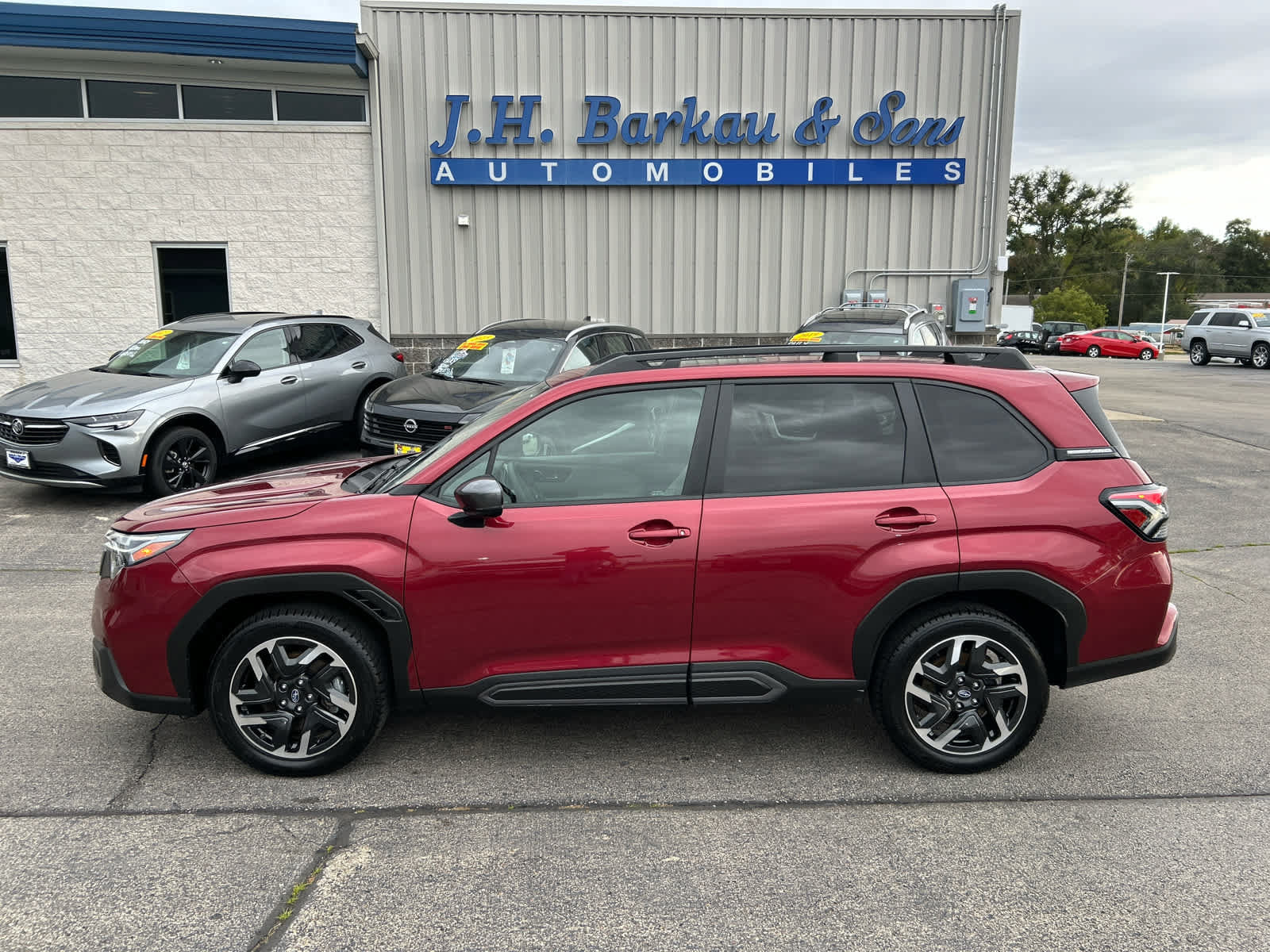 Used 2025 Subaru Forester Limited w/ Popular Package #1 AWD/4WD image 7