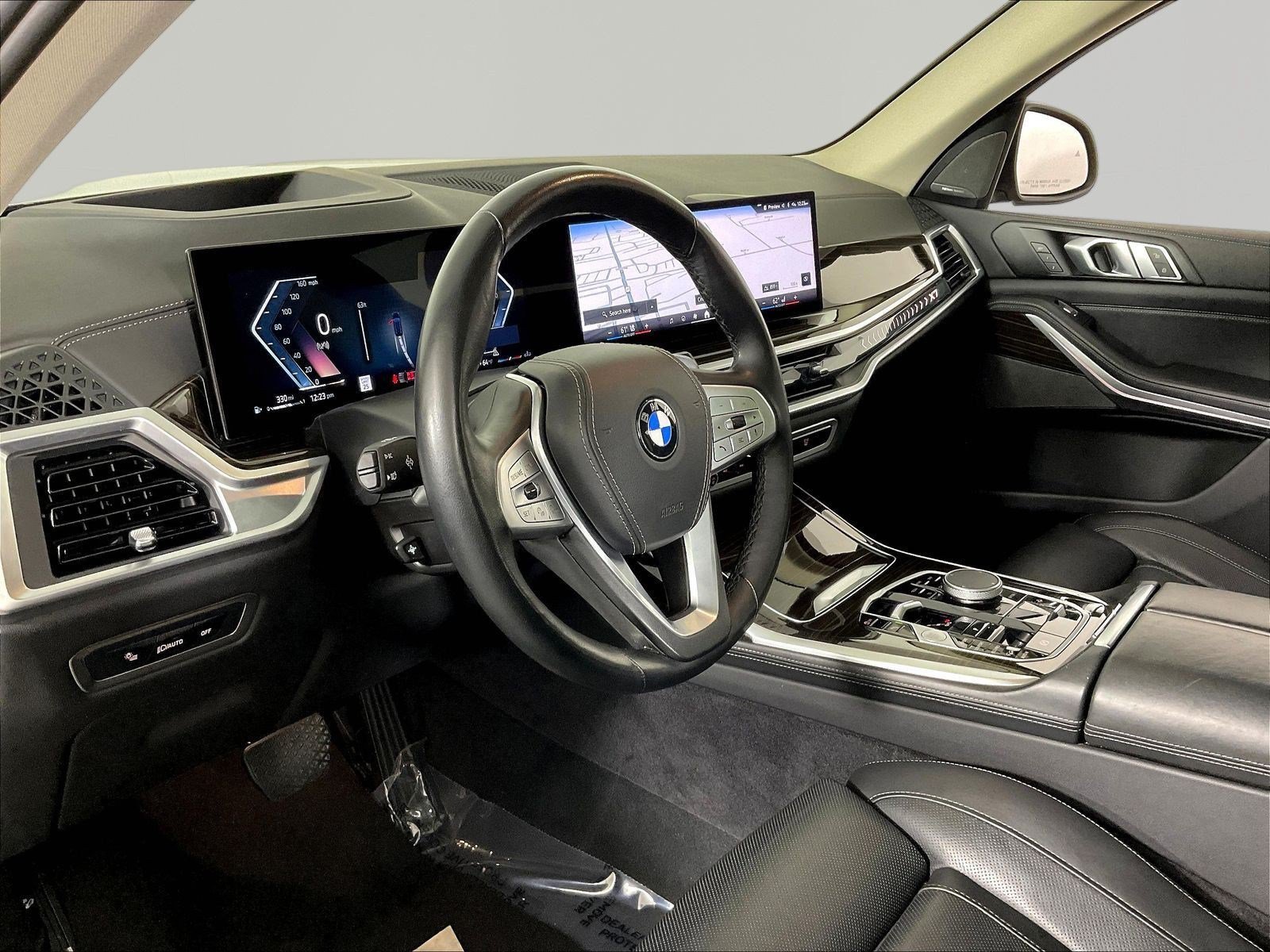 Used 2025 BMW X7 xDrive40i AWD/4WD image 17