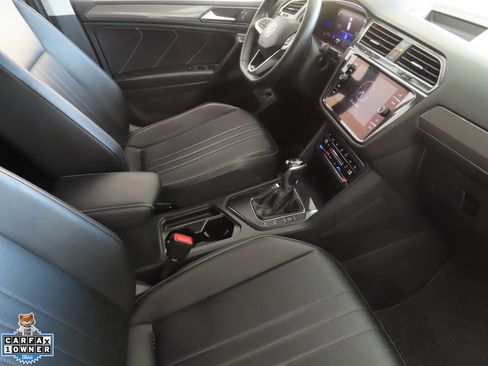 Used 2022 Volkswagen Tiguan SE FWD image 26