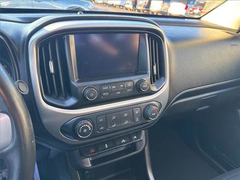 Used 2017 GMC Canyon SLE w/ Trailering Package image 16