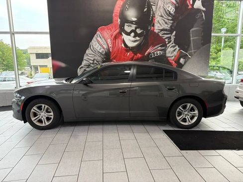 Used 2023 Dodge Charger SXT RWD image 2