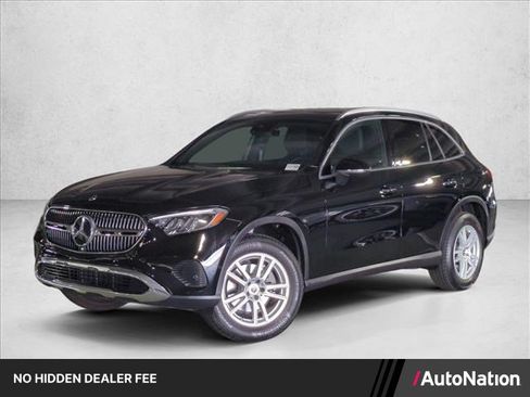 Certified 2025 Mercedes-Benz GLC 300 image 1
