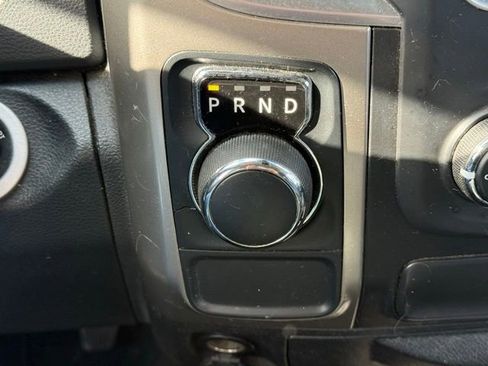 Used 2015 RAM 1500 Classic SLT RWD image 19