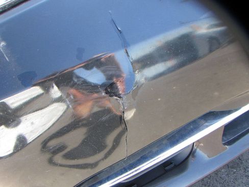 Used 2015 Chrysler Town & Country Touring image 45