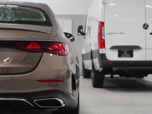 New 2026 Mercedes-Benz E 350 4MATIC Sedan image 14