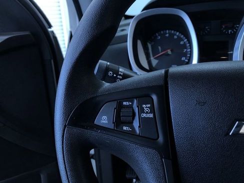 Used 2015 Chevrolet Equinox LS image 25