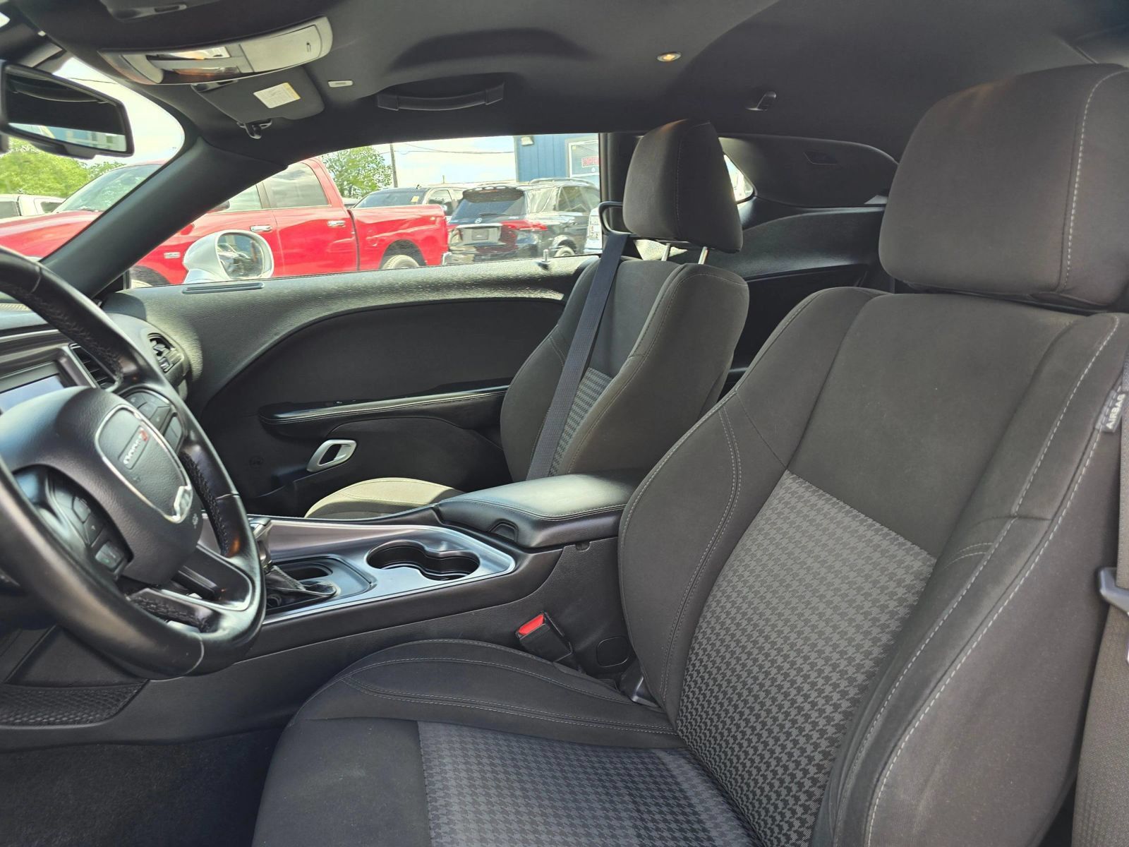 Used 2020 Dodge Challenger SXT RWD image 19
