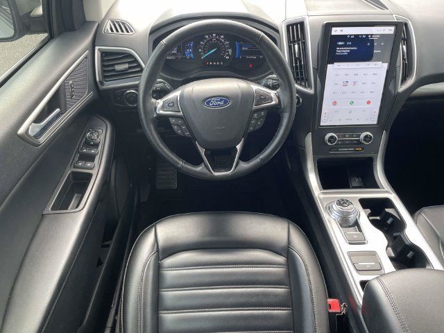 Certified 2024 Ford Edge SEL AWD/4WD image 12