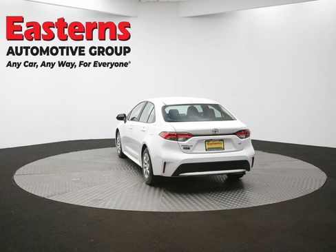 Used 2022 Toyota Corolla LE image 63