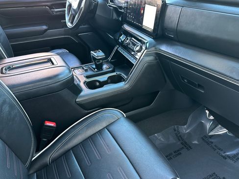 Used 2022 GMC Sierra 1500 AT4X AWD/4WD image 18