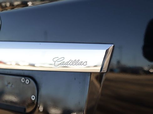 Used 2015 Cadillac SRX Base image 30