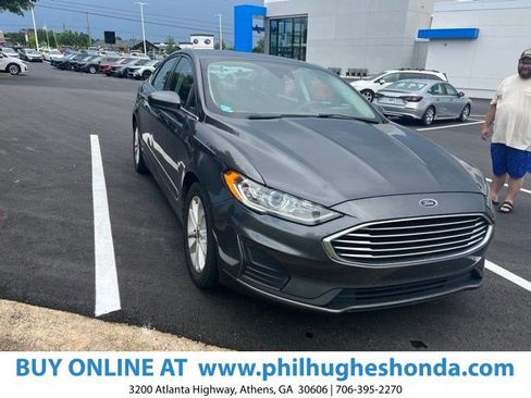 Used 2020 Ford Fusion SE FWD image 1
