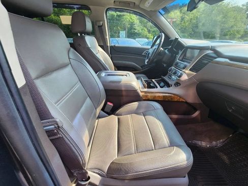 Used 2016 GMC Yukon XL Denali w/ Open Road Package AWD/4WD image 18