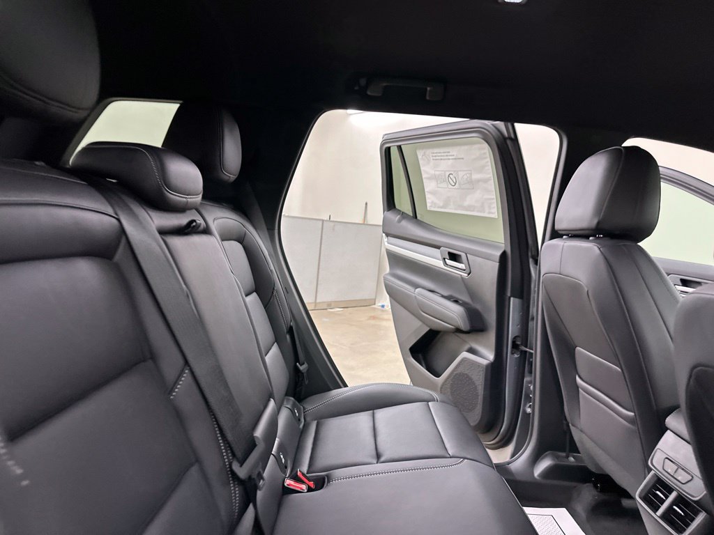 New 2027 GMC Terrain Elevation w/ Elevation Premium Package AWD/4WD image 24
