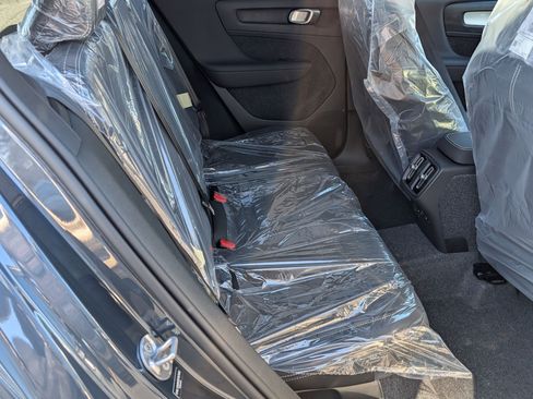 New 2026 Volvo XC40 B5 Ultra w/ Protection Package Premier image 22