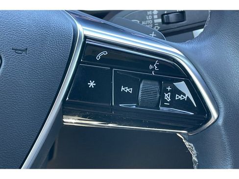 Used 2022 Audi A6 Premium Plus w/ Premium Plus Package image 34
