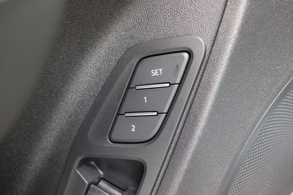 New 2026 Audi Q3 quattro 2.0T AWD/4WD image 19