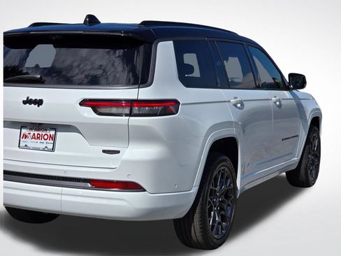 New 2026 Jeep Grand Cherokee L Summit w/ Obsidian Package AWD/4WD image 40