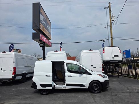 Used 2022 Ford Transit Connect XL FWD image 5