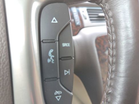 Used 2014 GMC Sierra 2500 Denali w/ Suspension Package, Off-Road image 34